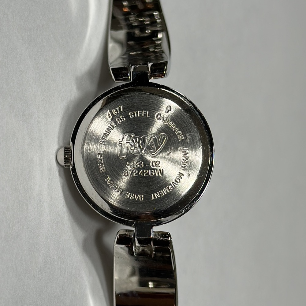 FOXY Women’s Floral Watch - Picture 8 of 10